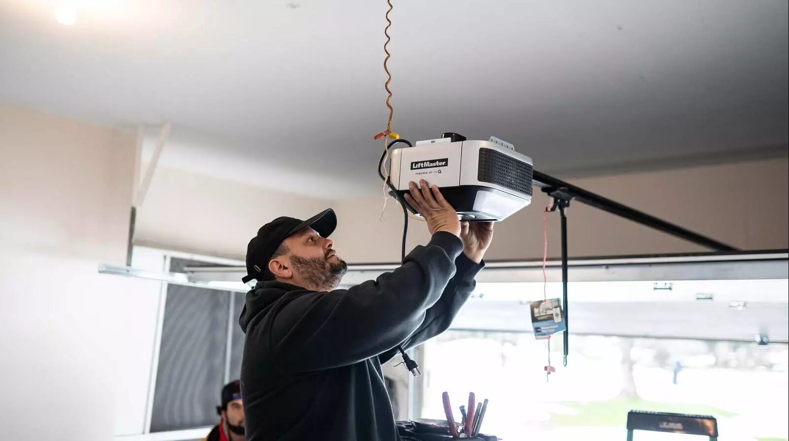 Smart vs. Traditional: Choosing Your Garage Door Opener Replacement